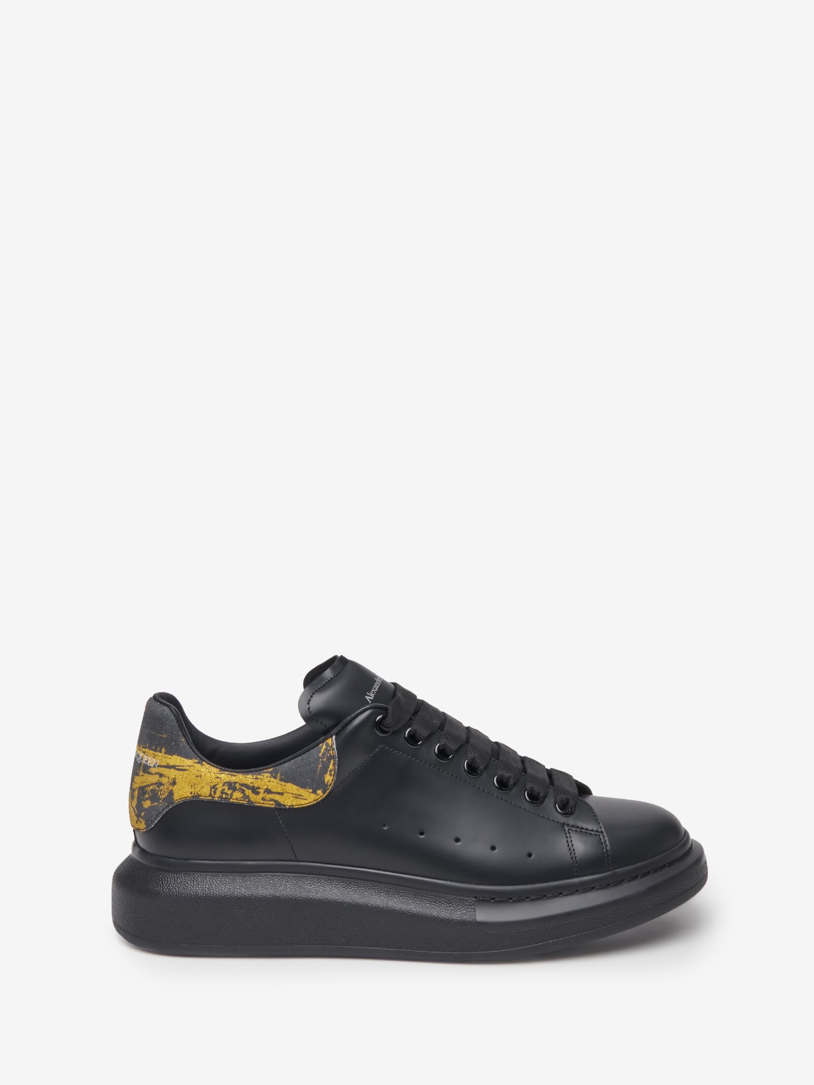 Alexander McQueen Exaggerated-sole Reflective-trimmed Leather Sneakers Eu  42.5 - White | Editorialist